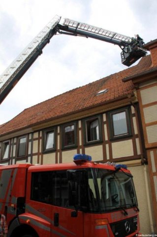 2011-06-16 -90- Vorfuehrung Hubrettungsfahrzeuge